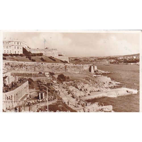 Madeira Parade & Aquarium Plymouth Devon Postcard (DEV75768)