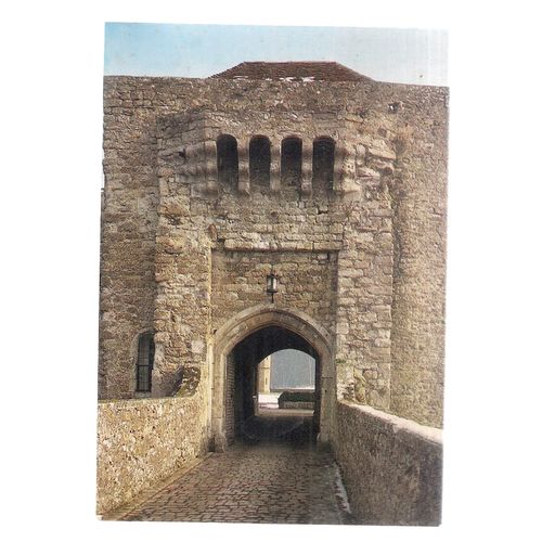 THE GATEHOUSE, LEEDS CASTLE, MAIDSTONE, KENT unused vintage postcard =
