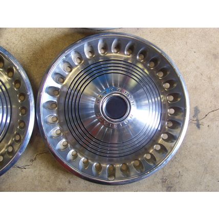 1973 74 PLYMOUTH SATELLITE SEBRING HUBCAPS WHEEL COVERS 14" (4)