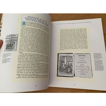 1995 "THE TREASURES OF CHILDHOOD" ILLUSTRATED LARGE HEAVY PAPERBACK BOOK (XX)