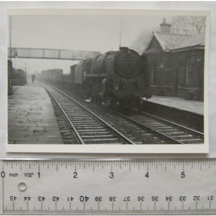 modern postcard Locomotive 92164 at Saltaire Station 1959