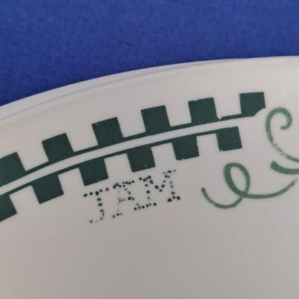 Vintage Lot 2 CORELLE By Corning FARM FRESH 10 1/4" DINNER PLATES salad