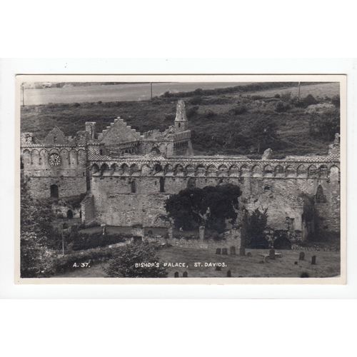 Bishop's Palace St Davids Pembrokeshire Postcard A37