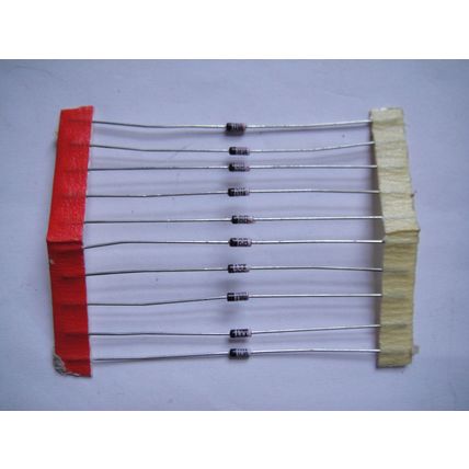 Ten New Old Stock BB121A Varicap Diodes