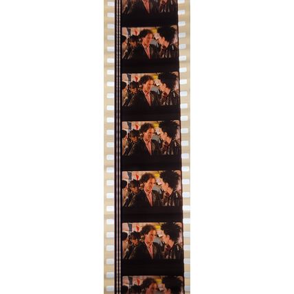 Pk GEB - M - MIX - d 081C . 1 STRIP OF 5 - 35MM FILM CELLS. ( )