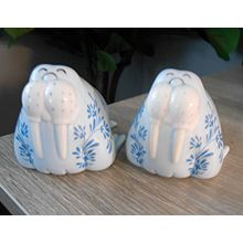 Vintage Josef Originals Walrus Couple Salt & Pepper Shaker Set
