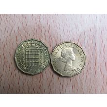GB 1963 Elizabeth II Brass Threepence 3d Coin High Grade AU