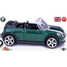 VERY RARE KEY CHAIN GREEN BMW NEW MINI COOPER CABRIO S