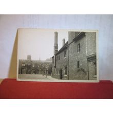 PREACHER'S COURT, CHARTERHOUSE, SMITHFIELD, London unused antique postcard =