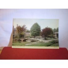 THE GREEN, BOURTON-ON-THE-WATER, Gloucestershire unused postcard Jarrold =