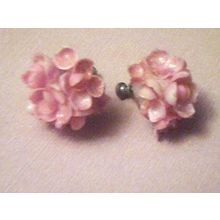 Earrings screw back pink shells vintage 1960s