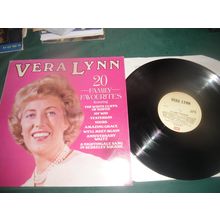 VERA LYNN LP LOT OF 2 - 20 FAMILY FAVOURITES/AS TIME GOES BY