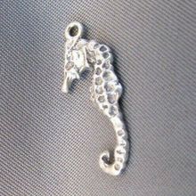 VINTAGE 925 STERLING SILVER 3D SEAHORSE PENDANT CHARM SEA OCEAN COAST VACATION