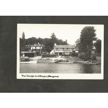 Postcard Berkshire Wargrave The George and Dragon Pub