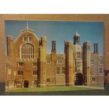 ANNE BOLEYN'S GATEWAY, HAMPTON COURT PALACE, LONDON unused postcard =