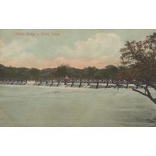 Holkar Bridge in Flood Poona India Postcard