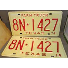 RARE 1974 TEXAS NOS MINT LICENSE PLATES SET 2 Farm Truck Red White MATCHING SET