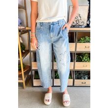 Beau Blue Flower Patched Light Wash Cropped High Waist Jeans