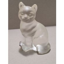 Fenton Crystal Velvet Sitting Cat Figurine