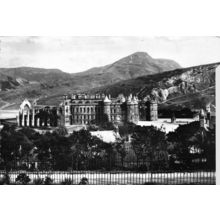 Postcard The Palace of Holyroodhouse, Edinburgh. Real photo. Unposted
