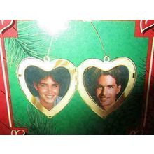 Hallmark Ornament 1986 First Christmas Together Hanger Included QX4003