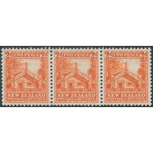 New Zealand 1935 2d orange SG559 MNH strip x3