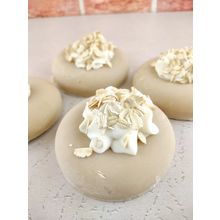 Oatmeal Milk & Honey soap donut[ ]