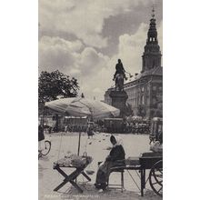 Kobenhavn Hojbroplads Denmark Lady Market Traders Postcard