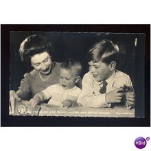 Royalty QUEEN ELIZABETH II & Princes Postcard by Lansdowne (G.2)