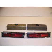 1970 71 CHRYSLER NEWPORT NEW YORKER 300 RED CORNERING LIGHTS OEM 3403500 3403501