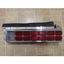 1981 - 1986 Pontiac Bonneville Parisienne RH Tail Light OEM 5972712 82 83 84 85