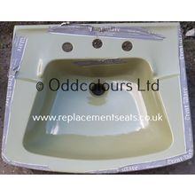 Trent Monterey 24" x 20" 3TH Basin in Avocado (no pedestal included!)