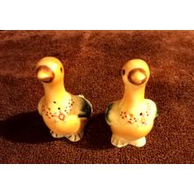 Old Vintage Doves Salt & Pepper Shackers 3 1/4" Tall 1940/50s