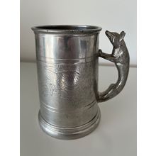 VINTAGE PEWTER TANKARD - FOX HUNT SCENE WITH FOX HANDLE