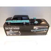 Harley Davidson 1:25 Scale Chevrolet Suburban, Trailer & Heritage Softail Metal