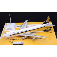 B747-212B SINGAPORE AIRLINES REG: 9V-SQQ WITH STAND - WB MODELS B7472025 1/200