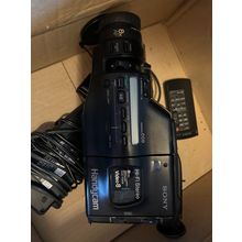 Sony Handycam Video 8 Camcorder (Model: CCD-F550E) - FOR SPARE PARTS ONLY