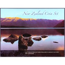 2004 New Zealand Souvenir Tourist Coin Set with 2004 5c coin