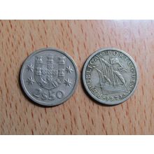Portugal 1974 $2.50 Escudos Coin