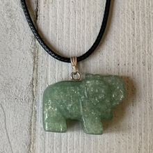 Green Aventurine Lucky Crystal Elephant Pendant Necklace Adjustable Cord Chain