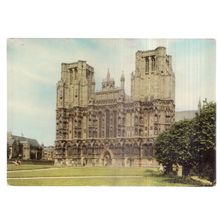 WELLS CATHEDRAL, .unused vintage postcard RP by Jarrold =