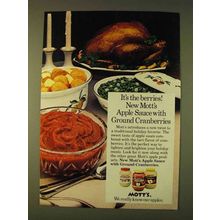 1979 Mott's Apple Sauce Ad - It's The Berries