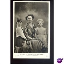 Royalty QUEEN ELIZABETH II & CHILDREN Postcard by Lansdowne (RG.1)