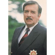 Nicholas Courtney The Brigadier Dr Who BBC Postcard