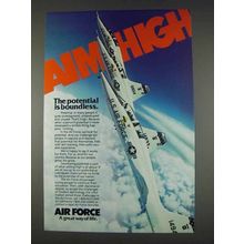 1982 U.S. Air Force Ad - Aim High
