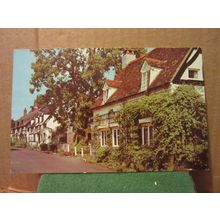 TUDOR COTTAGES, SHOTTERY, STRATFORD UPON-AVON unused postcard by Valentine #