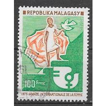 MADAGASCAR N° 555 YVERT OBLITERE ( USED )