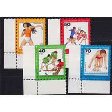 GERMANY BERLIN [1976] MiNr 0517-20 ( **/mnh ) [01] Sport Eckrand