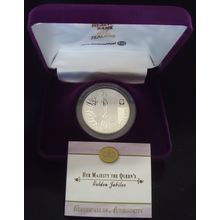 2002 New Zealand $5 Gold Highlights Silver Proof Coin QEII golden Jubilee