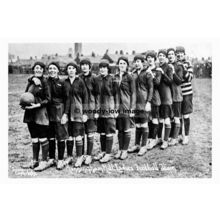 pt6681 - Bradford , Manningham Mill Ladies Football Team ,Yorks - print 6x4
